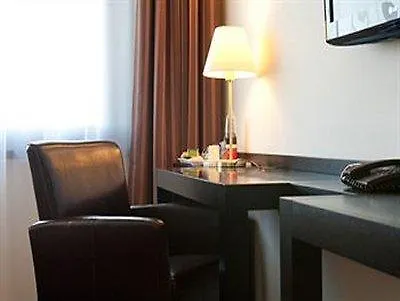 Bastion Hotell 3*